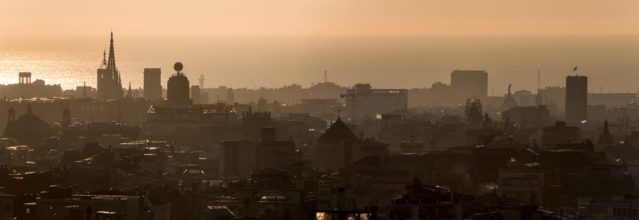 fotografia de depertar de Barcelona para la decoración de oficinas o viviendas