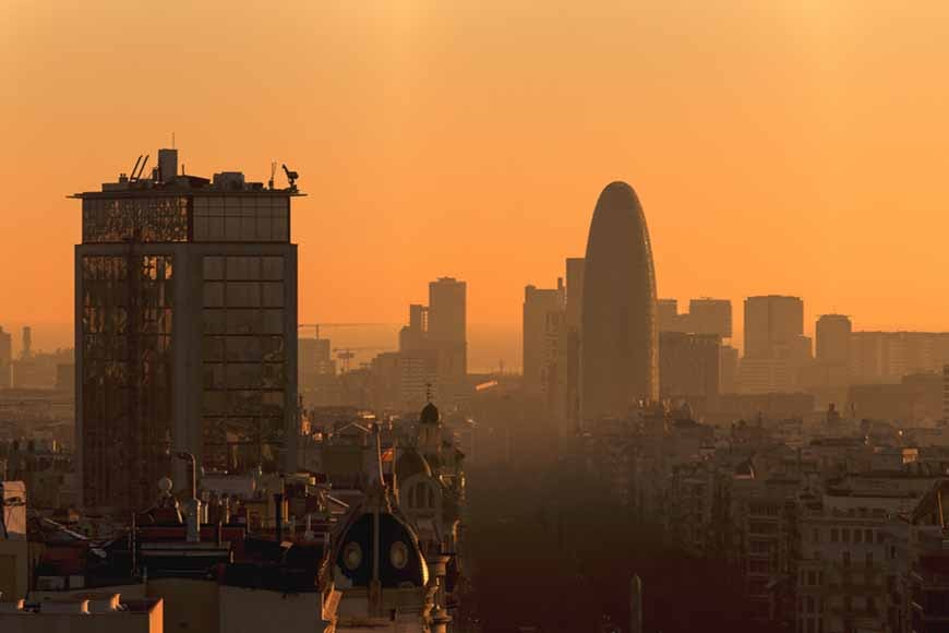 Barcelona al amanecer