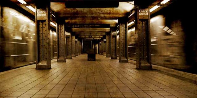 Metro Clark St
